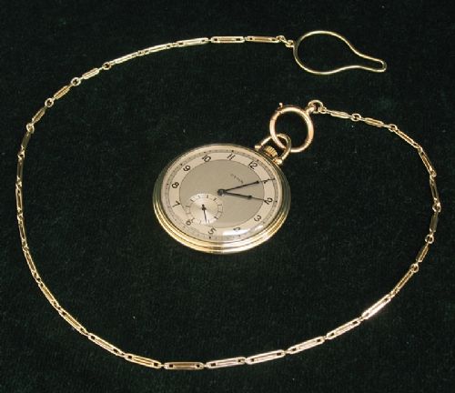 fig 5. RARE MINT CONDITION SOLID 9CT GOLD GENUINE CYMA TAVANNES SLIMLINE ART DECO POCKET WATCH C1939