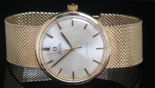 fig 2. SOLID 9CT GOLD OMEGA AUTOMATIC MENS WATCH WITH BOX