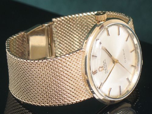 fig 8. SOLID 9CT GOLD OMEGA AUTOMATIC MENS WATCH WITH BOX