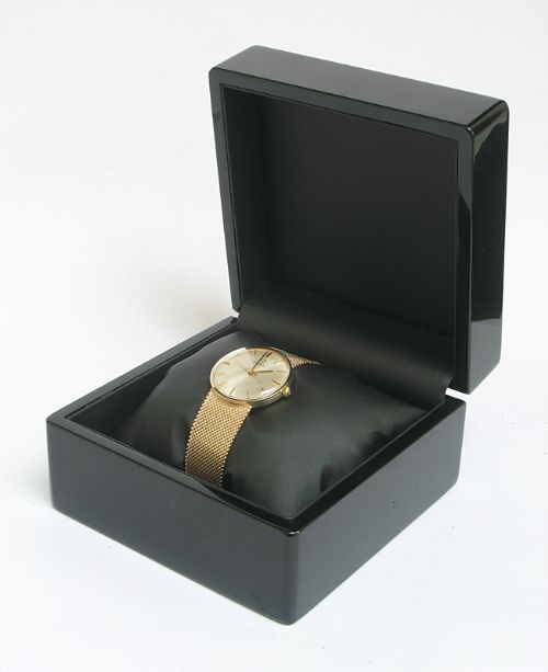 fig 10. STUNNING SOLID 9CT GOLD OMEGA AUTOMATIC MENS WATCH