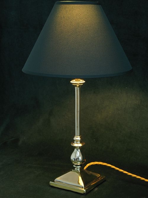 fig 1. SUPERB EDWARDIAN SOLID BRASS DESK OR TABLE LAMP C1910
