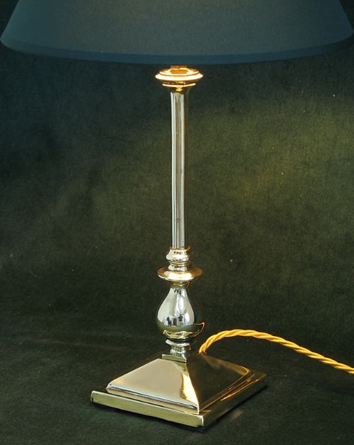 fig 2. SUPERB EDWARDIAN SOLID BRASS DESK OR TABLE LAMP C1910
