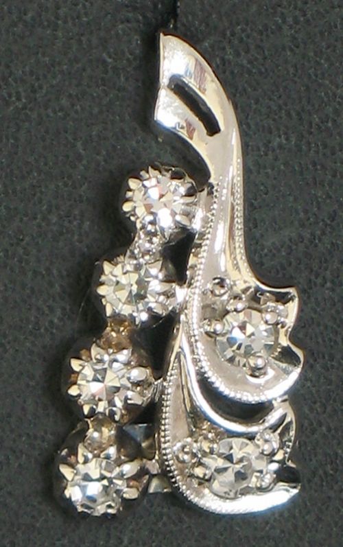 fig 1. EXQUISITE PAIR OF 14CT WHITE GOLD AND DIAMOND EARRINGS C1950