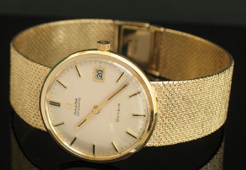 fig 3. STUNNING SOLID 9CT GOLD OMEGA GENEVE AUTOMATIC QUICK SET DATE MENS WATCH WITH BOX
