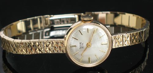 fig 1. EXQUISITE SOLID 9CT GOLD ROLEX TUDOR ROYAL LADIES COCKTAIL WATCH