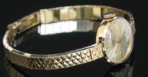 fig 2. EXQUISITE SOLID 9CT GOLD ROLEX TUDOR ROYAL LADIES COCKTAIL WATCH