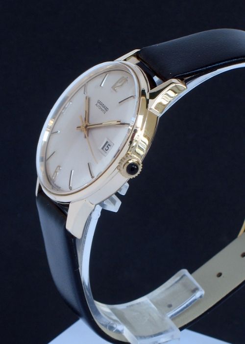 fig 3. STUNNING SOLID 9CT GOLD AUTOMATIC MENS WATCH BY GARRARD