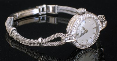 fig 6. EXQUISITE VERTEX 18CT WHITE GOLD AND DIAMOND LADIES COCKTAIL WATCH C1959