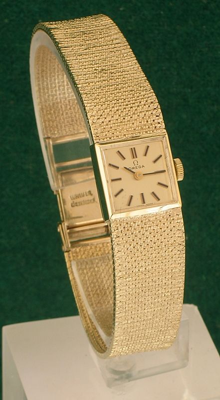 fig 1. STUNNING SOLID 9CT GOLD OMEGA LADIES COCKTAIL WATCH