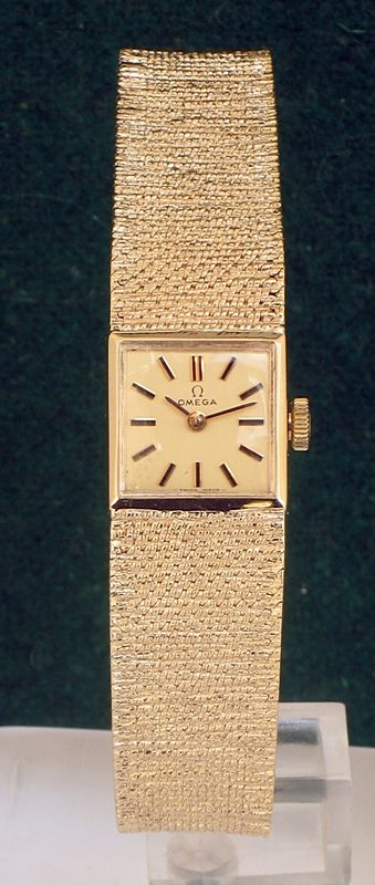 fig 2. STUNNING SOLID 9CT GOLD OMEGA LADIES COCKTAIL WATCH