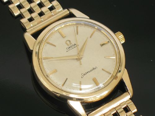 fig 8. SUPERB ORIGINAL SOLID 9CT GOLD OMEGA SEAMASTER AUTOMATIC MENS WATCH ON A SOLID 9CT GOLD BRACELET
