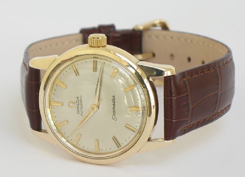 fig 6. INCREDIBLE SOLID 9CT GOLD OMEGA SEAMASTER AUTOMATIC BOX, PAPERS AND 9CT BUCKLE