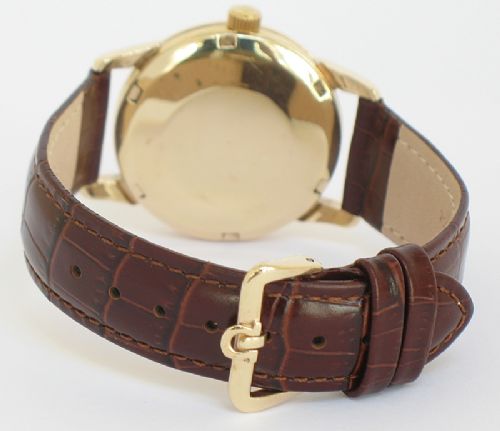 fig 7. INCREDIBLE SOLID 9CT GOLD OMEGA SEAMASTER AUTOMATIC BOX, PAPERS AND 9CT BUCKLE
