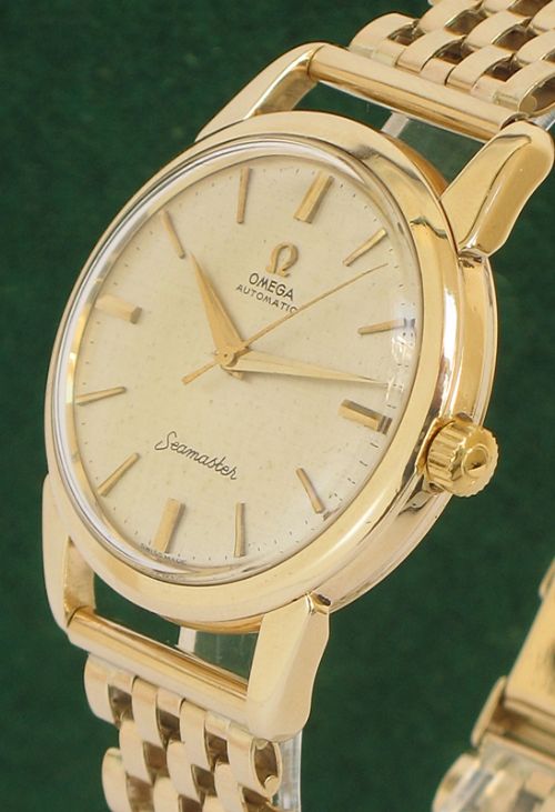 fig 4. SUPERB ORIGINAL SOLID 9CT GOLD OMEGA SEAMASTER AUTOMATIC MENS WATCH ON A SOLID 9CT GOLD BRACELET