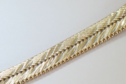 fig 8. EXQUISITE SOLID 9CT GOLD LONGINES LADIES COCKTAIL WATCH