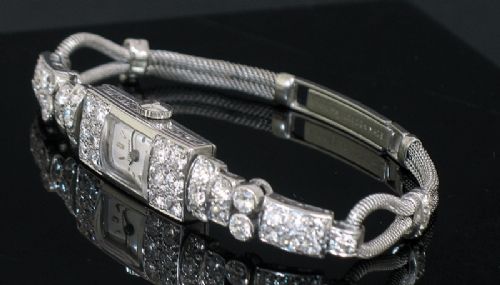 fig 2. EXQUISITE LONGINES ART DECO PLATINUM AND 4.0CTS DIAMONDS LADIES COCKTAIL WATCH C1950