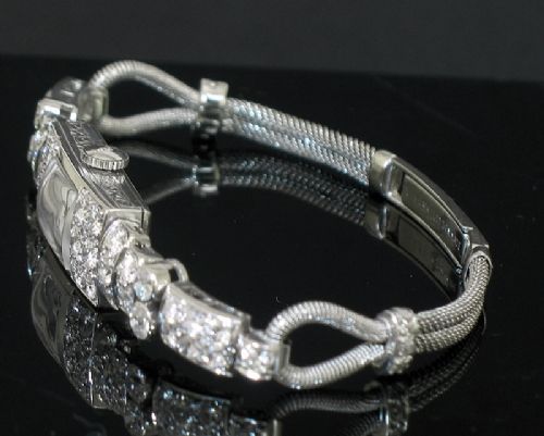 fig 3. EXQUISITE LONGINES ART DECO PLATINUM AND 4.0CTS DIAMONDS LADIES COCKTAIL WATCH C1950