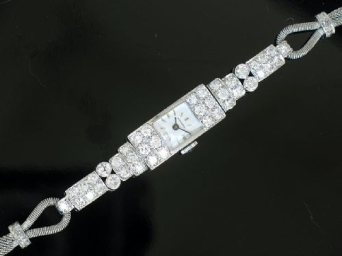 fig 9. EXQUISITE LONGINES ART DECO PLATINUM AND 4.0CTS DIAMONDS LADIES COCKTAIL WATCH C1950