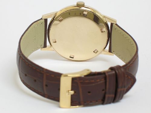 fig 3. OUTSTANDING SOLID 9CT GOLD GARRARD MENS WATCH WITH BOX AND PAPERS