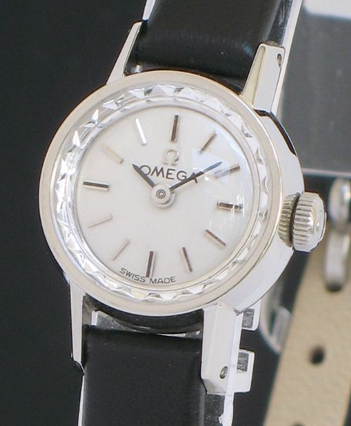 fig 2. EXQUISITE SOLID 18CT WHITE GOLD OMEGA LADIES COCKTAIL WATCH