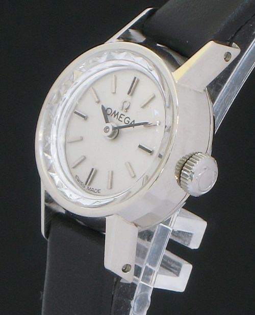 fig 3. EXQUISITE SOLID 18CT WHITE GOLD OMEGA LADIES COCKTAIL WATCH