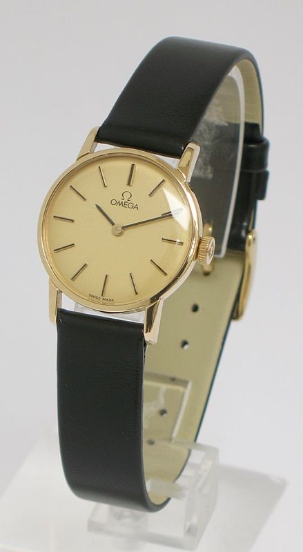 Lovely Solid 9ct Gold Ladies Omega Cocktail Watch