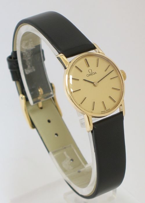 fig 2. LOVELY SOLID 9CT GOLD LADIES OMEGA COCKTAIL WATCH