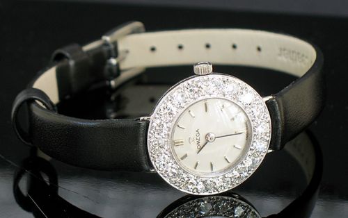 fig 6. STUNNING OMEGA PLATINUM AND 4CTS OF DIAMONDS LADIES ART DECO COCKTAIL WATCH