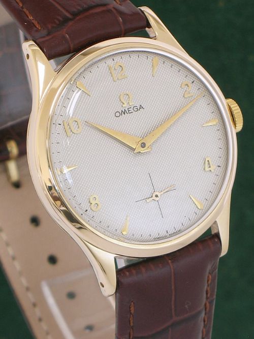 fig 4. STUNNING SOLID 9CT GOLD OMEGA CALIBRE 266 MENS WATCH C1957