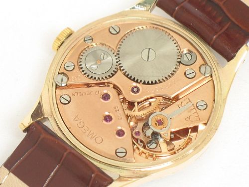 fig 6. STUNNING SOLID 9CT GOLD OMEGA CALIBRE 266 MENS WATCH C1957
