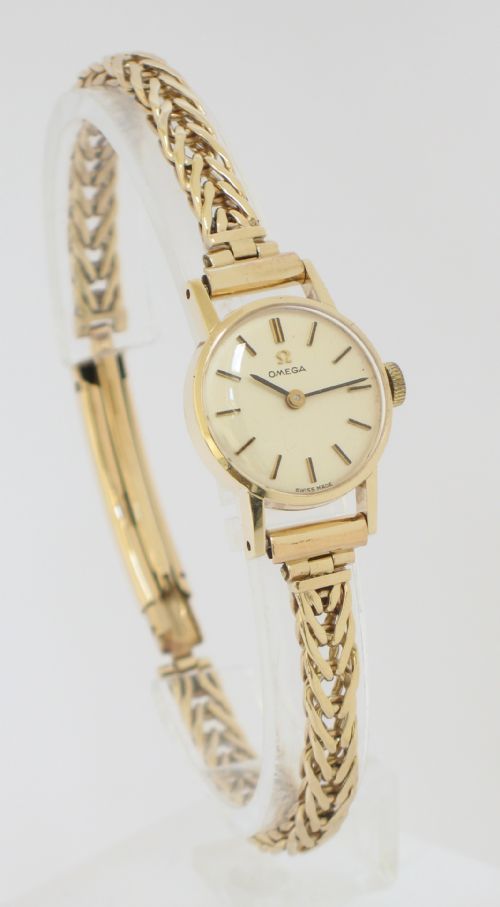 fig 1. BEAUTIFUL SOLID 9CT GOLD LADIES OMEGA COCKTAIL WATCH c1958