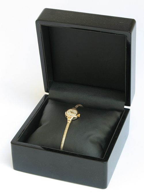 fig 6. BEAUTIFUL SOLID 9CT GOLD LONGINES LADIES COCKTAIL WATCH