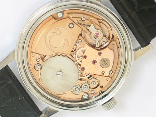 fig 8. SUPERB OMEGA GENEVE QUICK SET DATE MENS WATCH