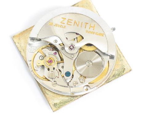 fig 8. EXTREMELY RARE SOLID 9CT ZENITH KENNEDY AUTOMATIC CHRONOMTER MENS WATCH C1960