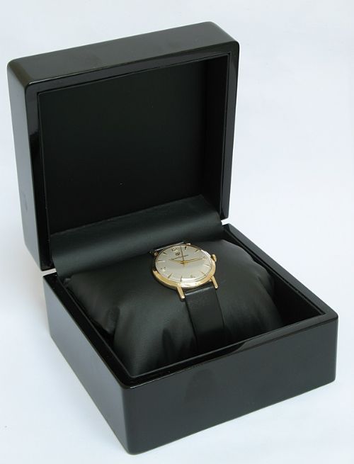 fig 8. SUPERB SOLID 9CT GOLD GIRARD PERREGAUX MENS WATCH C1960
