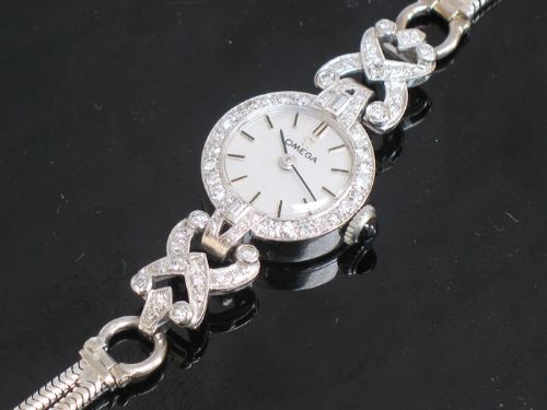 fig 2. BEAUTIFUL OMEGA PLATINUM AND DIAMOND LADIES COCKTAIL WATCH C1950
