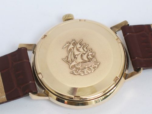 fig 8. SUPERB SOLID 9CT GOLD LONGINES FLAGSHIP AUTOMATIC MENS WATCH WITH BOX AND PAPERS
