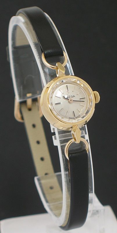 Very Pretty Solid 9ct Gold Omega Ladies Cocktail Watch with Box