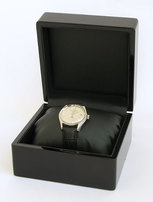 fig 8. SUPERB GIRARD-PERREGAUX GYROMATIC 39 JEWEL AUTOMATIC MENS WATCH