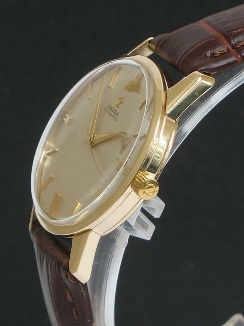 fig 3. SOLID 9CT GOLD OMEGA AUTOMATIC CALIBRE 552 24 JEWEL MENS WATCH