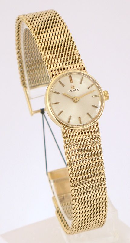 fig 3. BEAUTIFUL SOLID 9CT GOLD LADIES OMEGA COCKTAIL WATCH