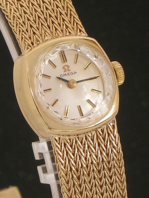 fig 3. BEAUTIFUL SOLID 9CT GOLD OMEGA LADIES COCKTAIL WATCH 