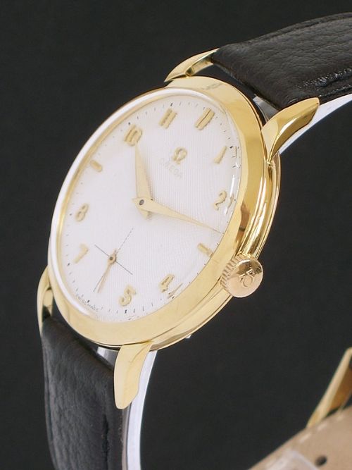 fig 3. STUNNING ORIGINAL SOLID 18CT GOLD OMEGA TRESOR OVERSIZE MENS WATCH C1952-53