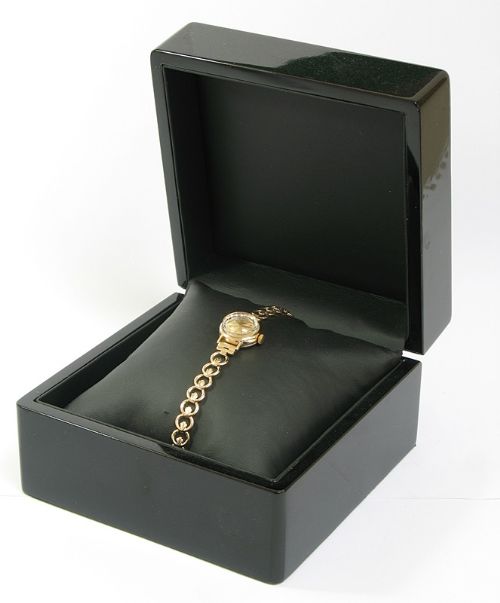 fig 9. PRETTY SOLID 9CT GOLD ROLEX TUDOR LADIES COCKTAIL WATCH