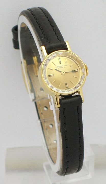 fig 1. BEAUTIFUL SOLID 18CT 18K GOLD INTERNATIONAL WATCH COMPANY IWC LADIES COCKTAIL WATCH