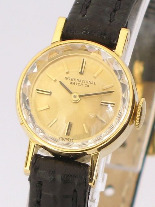 fig 2. BEAUTIFUL SOLID 18CT 18K GOLD INTERNATIONAL WATCH COMPANY IWC LADIES COCKTAIL WATCH