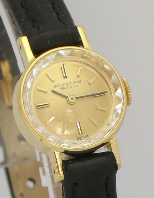 fig 4. BEAUTIFUL SOLID 18CT 18K GOLD INTERNATIONAL WATCH COMPANY IWC LADIES COCKTAIL WATCH
