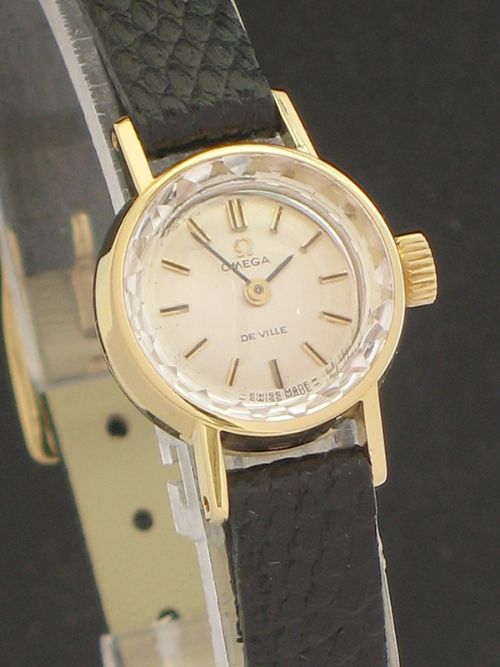 fig 2. BEAUTIFUL SOLID 18CT GOLD OMEGA DE VILLE LADIES COCKTAIL WATCH