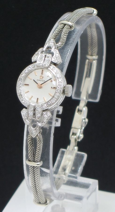 Very Pretty Omega Platinum and Diamond Ladies Cocktail Watch