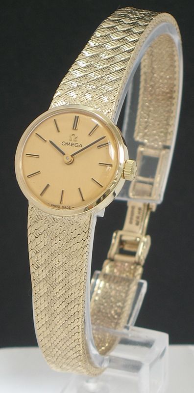 Beautiful Solid 9ct Gold Omega Ladies Cocktail Watch C1960